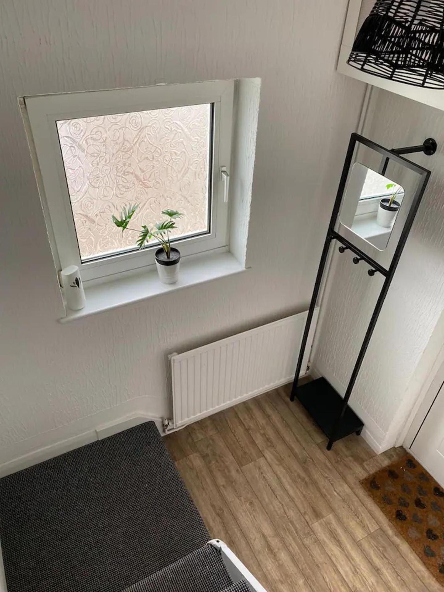 2 Bed-Sleeps 4-Sea View-Pet Friendly-Parking Apartment Llanelli Bagian luar foto